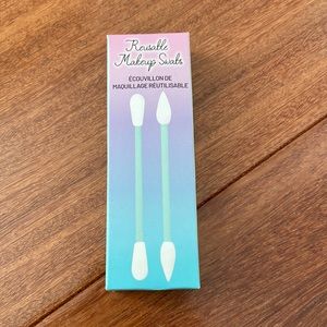 Brand new Aria beauty reusable makeup swabs
